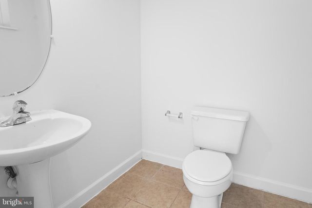 39 STRIDESHAM CT, Baltimore, MD 21209