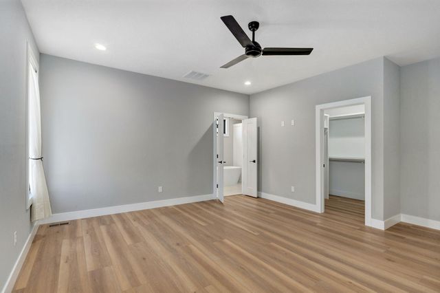 989 E Siler Parkway, Springfield, MO 65810