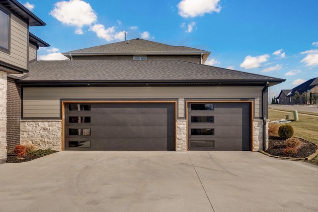 989 E Siler Parkway, Springfield, MO 65810