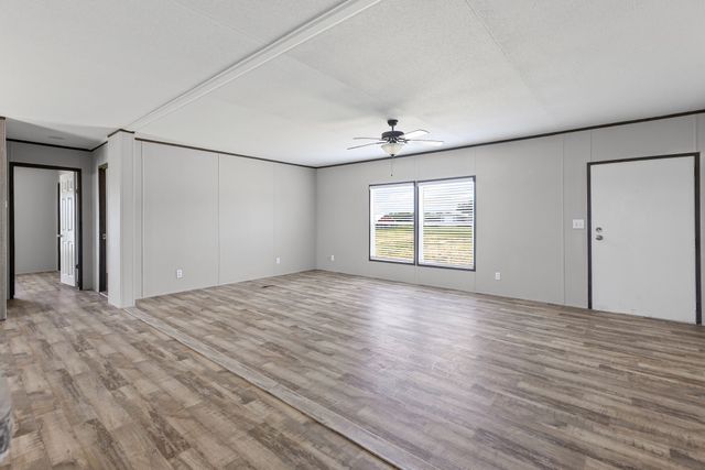 3828 Farm Road 272, Celeste, TX 75423