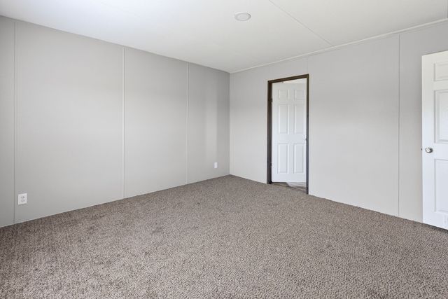 3828 Farm Road 272, Celeste, TX 75423
