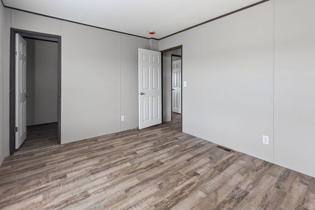 3828 Farm Road 272, Celeste, TX 75423