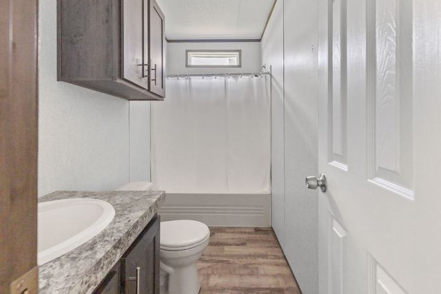 3828 Farm Road 272, Celeste, TX 75423