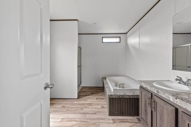 3828 Farm Road 272, Celeste, TX 75423