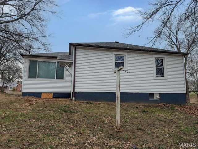 3 Linda Vista Drive, Belleville, IL 62221