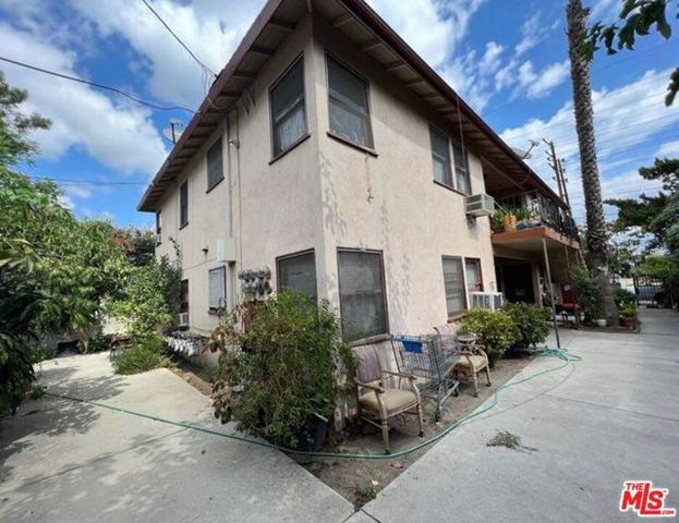 5919 Whitnall Highway, North Hollywood (los Angeles), CA 91601