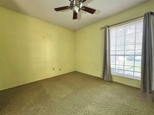 1712 Redwood Circle, Alvin, TX 77511