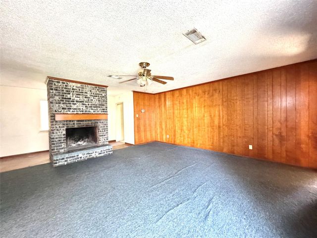 1712 Redwood Circle, Alvin, TX 77511
