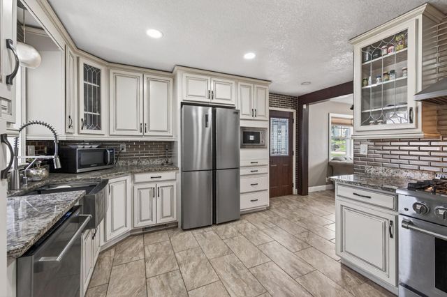 4233 Quincy Street NE, Columbia Heights, MN 55421
