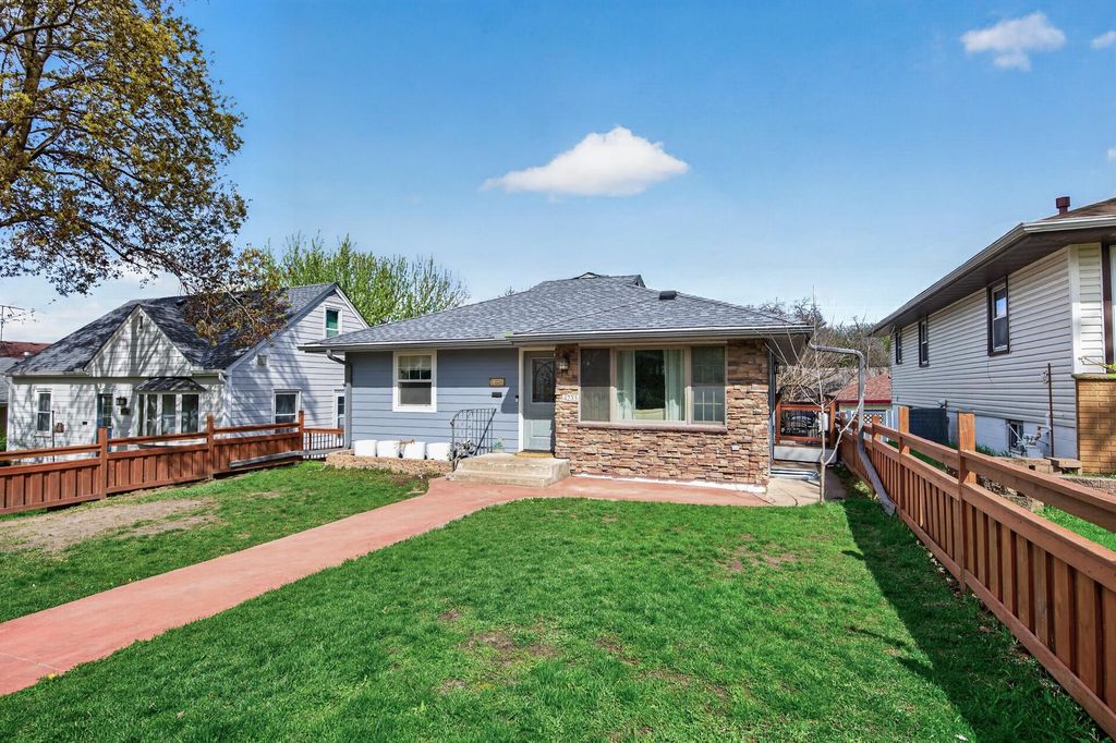 4233 Quincy Street NE, Columbia Heights, MN 55421