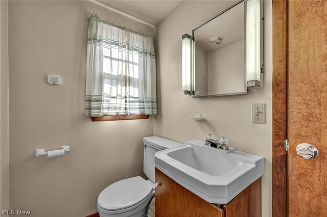 179 Caroline Street, Elyria, OH 44035
