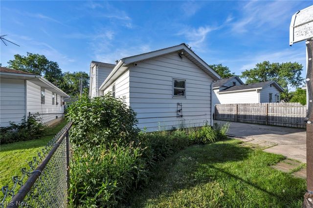 179 Caroline Street, Elyria, OH 44035