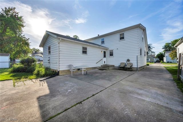 179 Caroline Street, Elyria, OH 44035