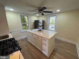 105 MECRAY LN, Maple Shade, NJ 08052