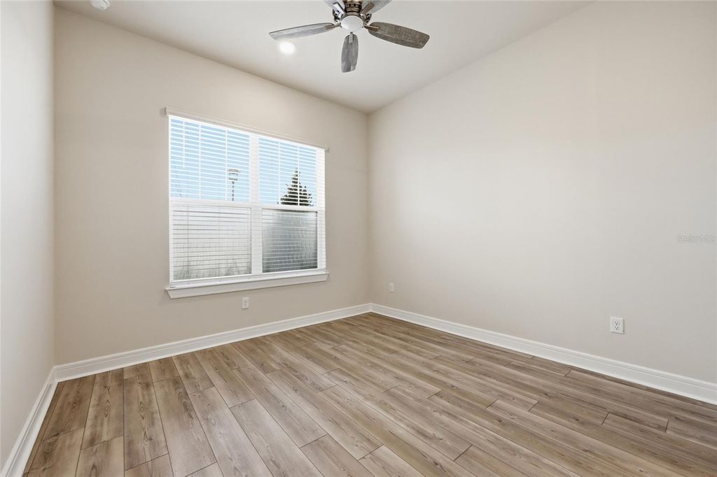 Image 11 of property listing at 13384 PANAMA BEACH COURT, Orlando, FL 32827