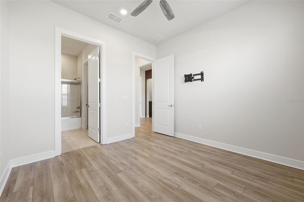 Image 12 of property listing at 13384 PANAMA BEACH COURT, Orlando, FL 32827