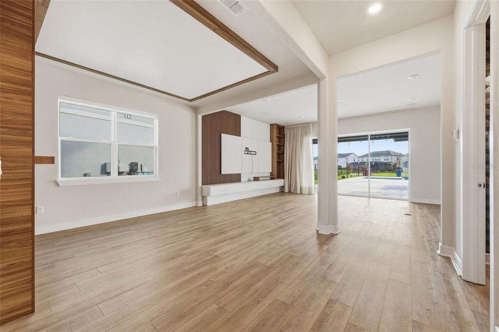 Image 16 of property listing at 13384 PANAMA BEACH COURT, Orlando, FL 32827