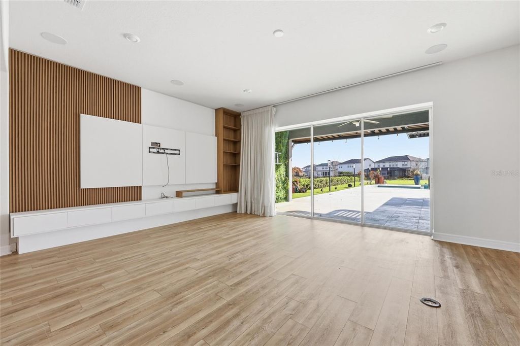 Image 19 of property listing at 13384 PANAMA BEACH COURT, Orlando, FL 32827