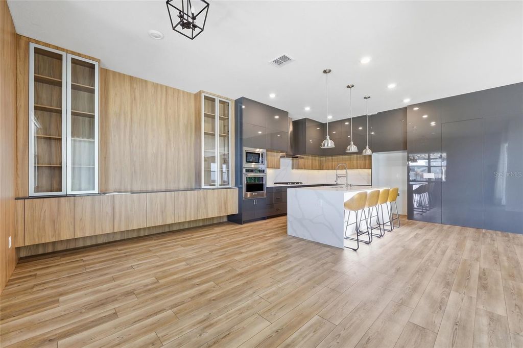 Image 27 of property listing at 13384 PANAMA BEACH COURT, Orlando, FL 32827