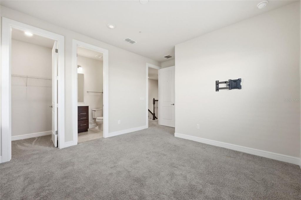 Image 37 of property listing at 13384 PANAMA BEACH COURT, Orlando, FL 32827