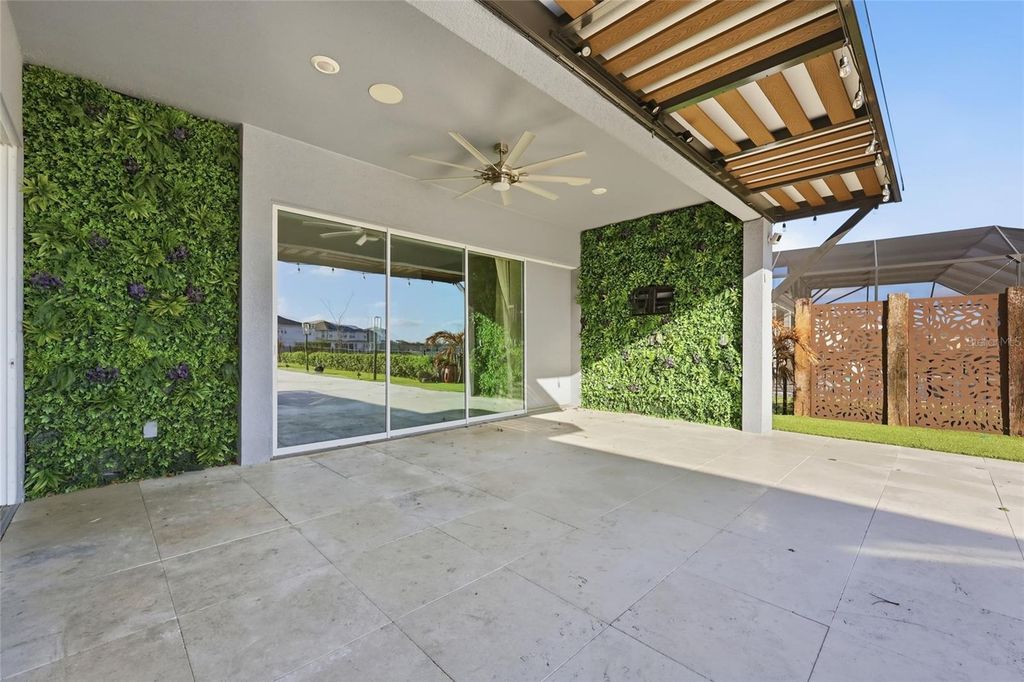 Image 57 of property listing at 13384 PANAMA BEACH COURT, Orlando, FL 32827