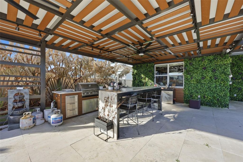 Image 61 of property listing at 13384 PANAMA BEACH COURT, Orlando, FL 32827