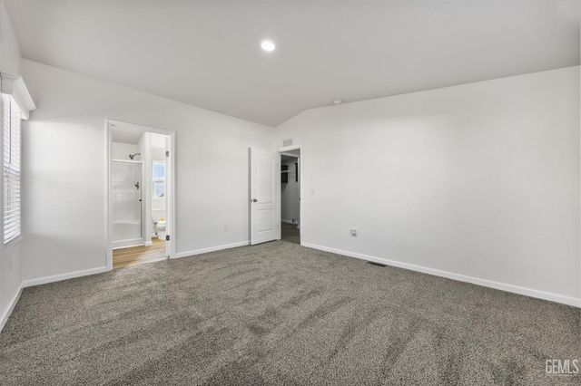 259 Mary Kay Lane, Bakersfield, CA 93308