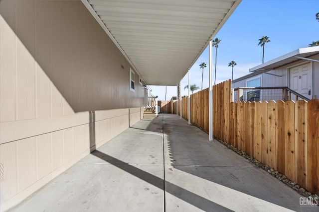 259 Mary Kay Lane, Bakersfield, CA 93308