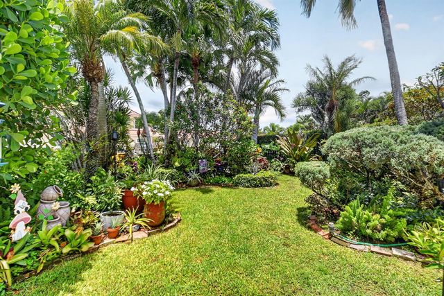7285 Burgess Drive, Lake Worth, FL 33467