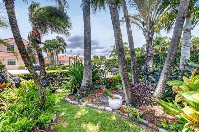 7285 Burgess Drive, Lake Worth, FL 33467