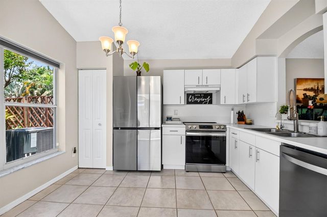 7285 Burgess Drive, Lake Worth, FL 33467