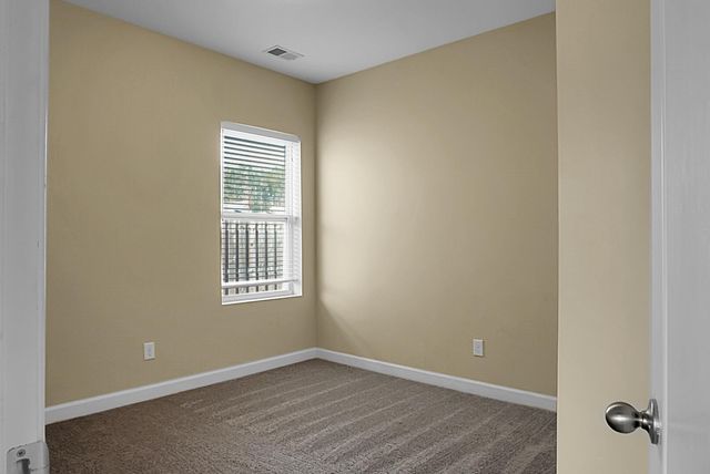 568 Crossland Drive, Moncks Corner, SC 29461