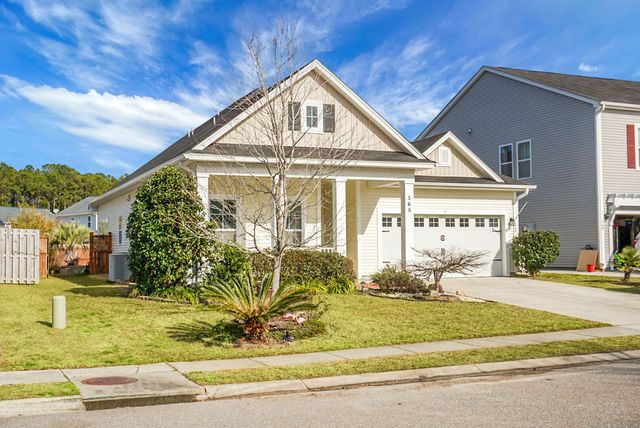 568 Crossland Drive, Moncks Corner, SC 29461