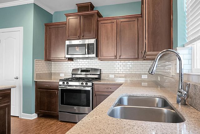 568 Crossland Drive, Moncks Corner, SC 29461