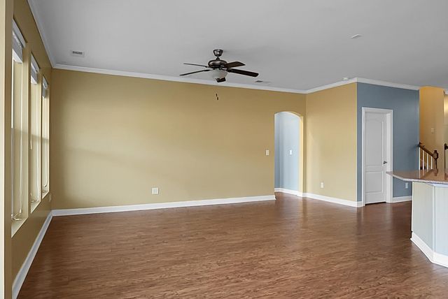568 Crossland Drive, Moncks Corner, SC 29461