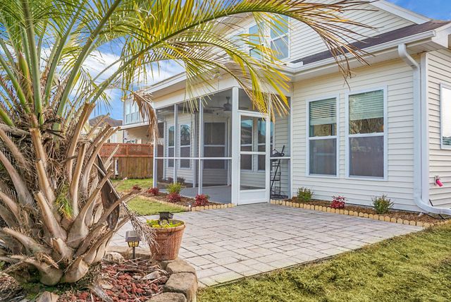 568 Crossland Drive, Moncks Corner, SC 29461