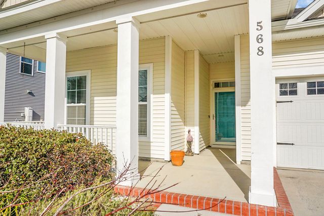 568 Crossland Drive, Moncks Corner, SC 29461