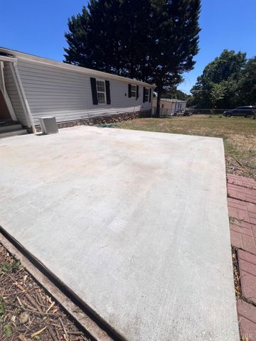 2443 Sunnymeade Rd, Rustburg, VA 24588