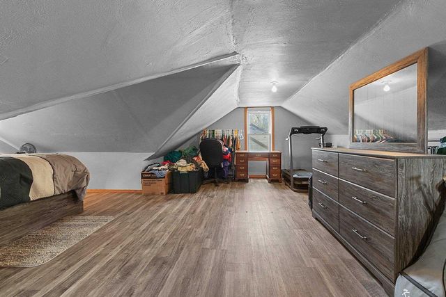 1012 REDWOOD DRIVE, Green Bay, WI 54304