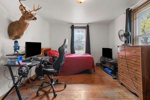 1012 REDWOOD DRIVE, Green Bay, WI 54304