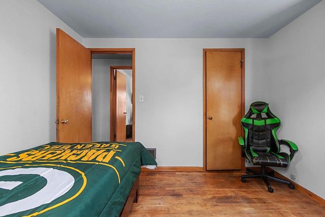 1012 REDWOOD DRIVE, Green Bay, WI 54304