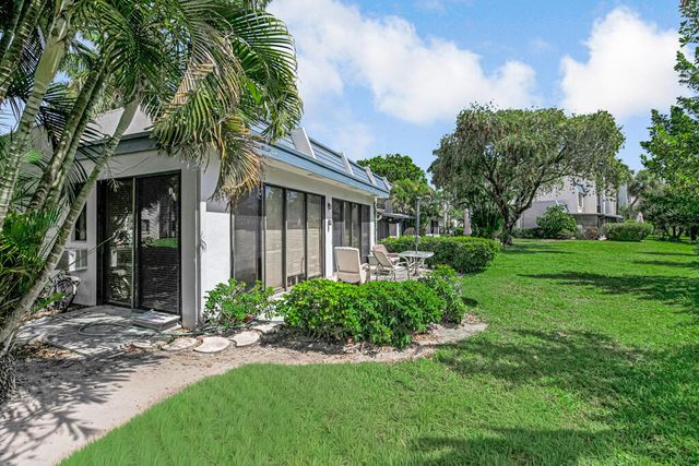 4397 Trevi Court, Lake Worth, FL 33467