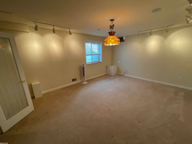 33878 Au Sable Drive, New Baltimore, MI 48047