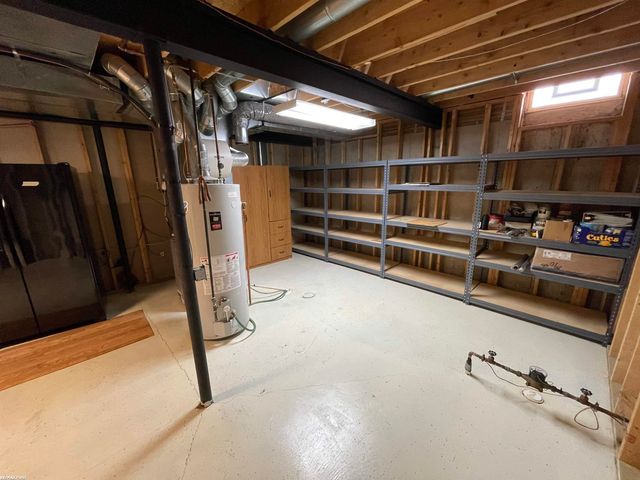 33878 Au Sable Drive, New Baltimore, MI 48047