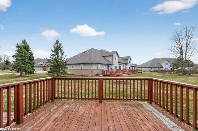 33878 Au Sable Drive, New Baltimore, MI 48047