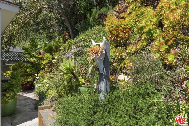 29 Paradise Cove Road, Malibu, CA 90265