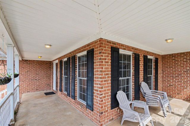 112 Hancock Crossing, Clover, SC 29710
