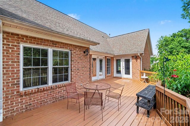 112 Hancock Crossing, Clover, SC 29710