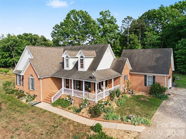 112 Hancock Crossing, Clover, SC 29710