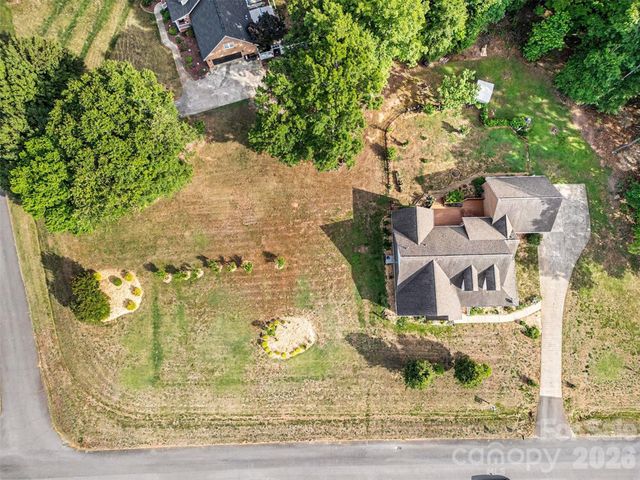 112 Hancock Crossing, Clover, SC 29710